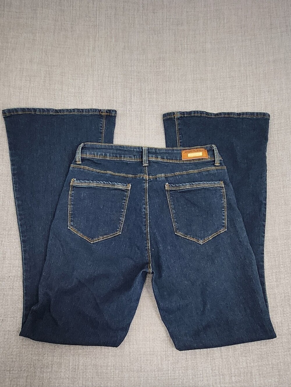 Stag Jeans Dark Wash Stretch Flare Jeans. 9/27 - Picture 3 of 10
